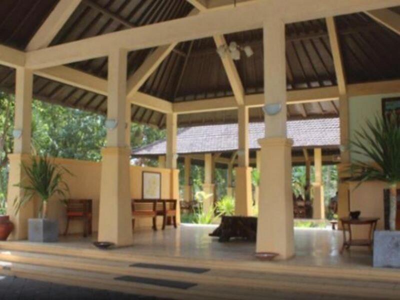 Kuta  Tastura Beach Hotel מראה חיצוני תמונה